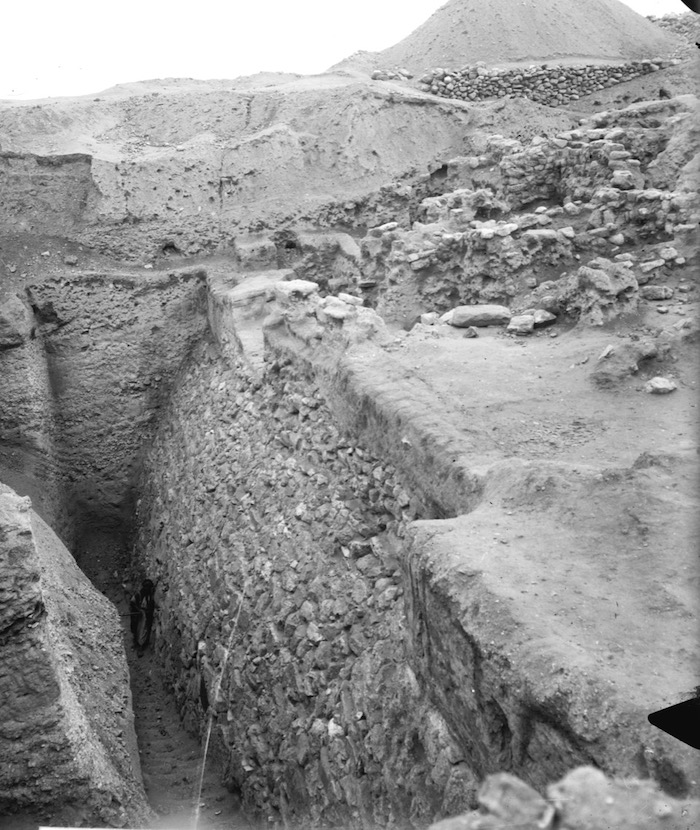 Remains of the Cyclopean Wall of Jericho. American Colony (Jerusalem) c. 1900–1920 CE. G. Eric and Edith Matson Photograph Collection. Library of Congress, Prints & Photographs Division, LC-DIG-matpc-06481. Public Domain.